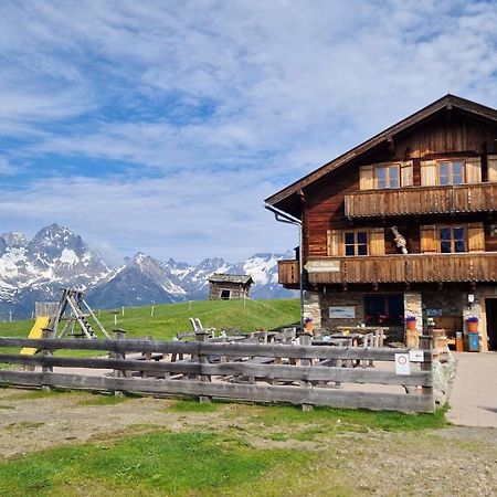 Almgasthaus Glocknerblick Großkirchheim Exteriör bild