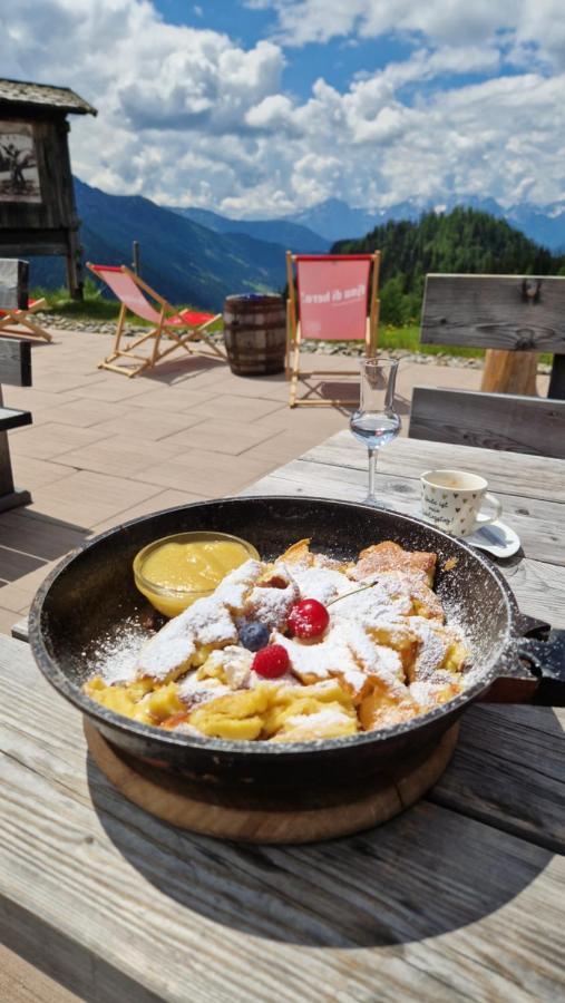 Almgasthaus Glocknerblick Großkirchheim Exteriör bild